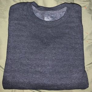 Dark gray sweatshirt. Children’s size. Size: S. Brand: fruit of the Loom.